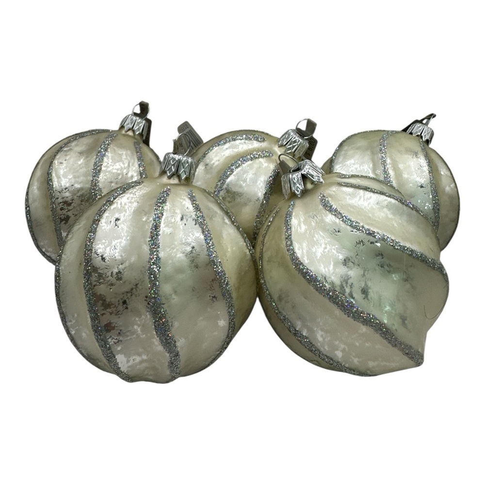 Vintage Hand Blown Glass Cream Glitter Swirl Round Ornaments NWT Set Of 5